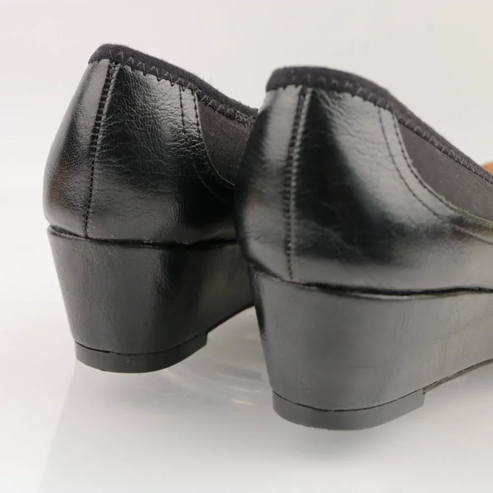 Lifestride Womens Hera Pump Size 7.5 Black Satin Wedge Heel Slip On Casual Shoes